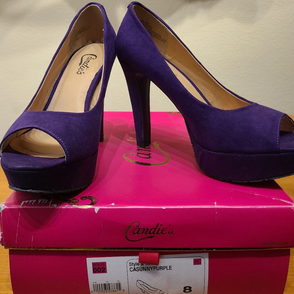 Women Purple Suade heels